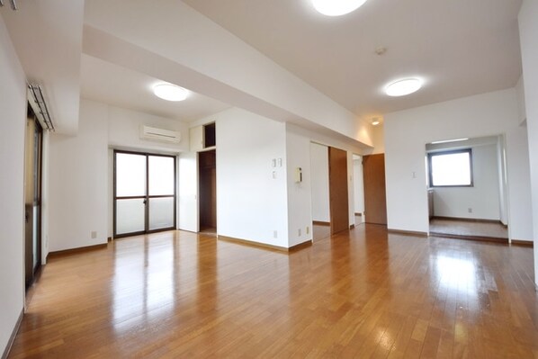 コロネード春日の物件内観写真